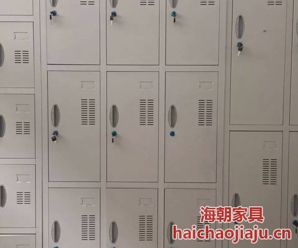 儲(chǔ)物柜